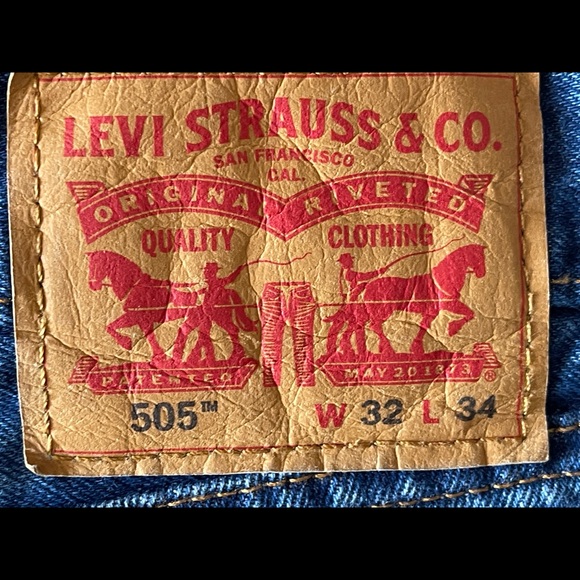 4 pair Levi’s 32x35 jeans. Very good to excellent. - Picture 4 of 5